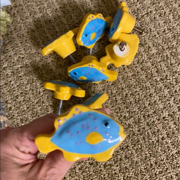 24 hand painted ceramic drawer knobs - Picture 2 of 6